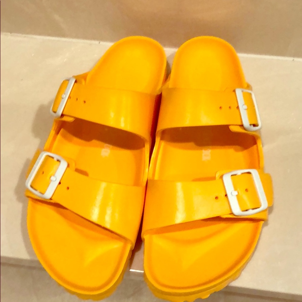 Rubber Arizona Birkenstocks in yellow!